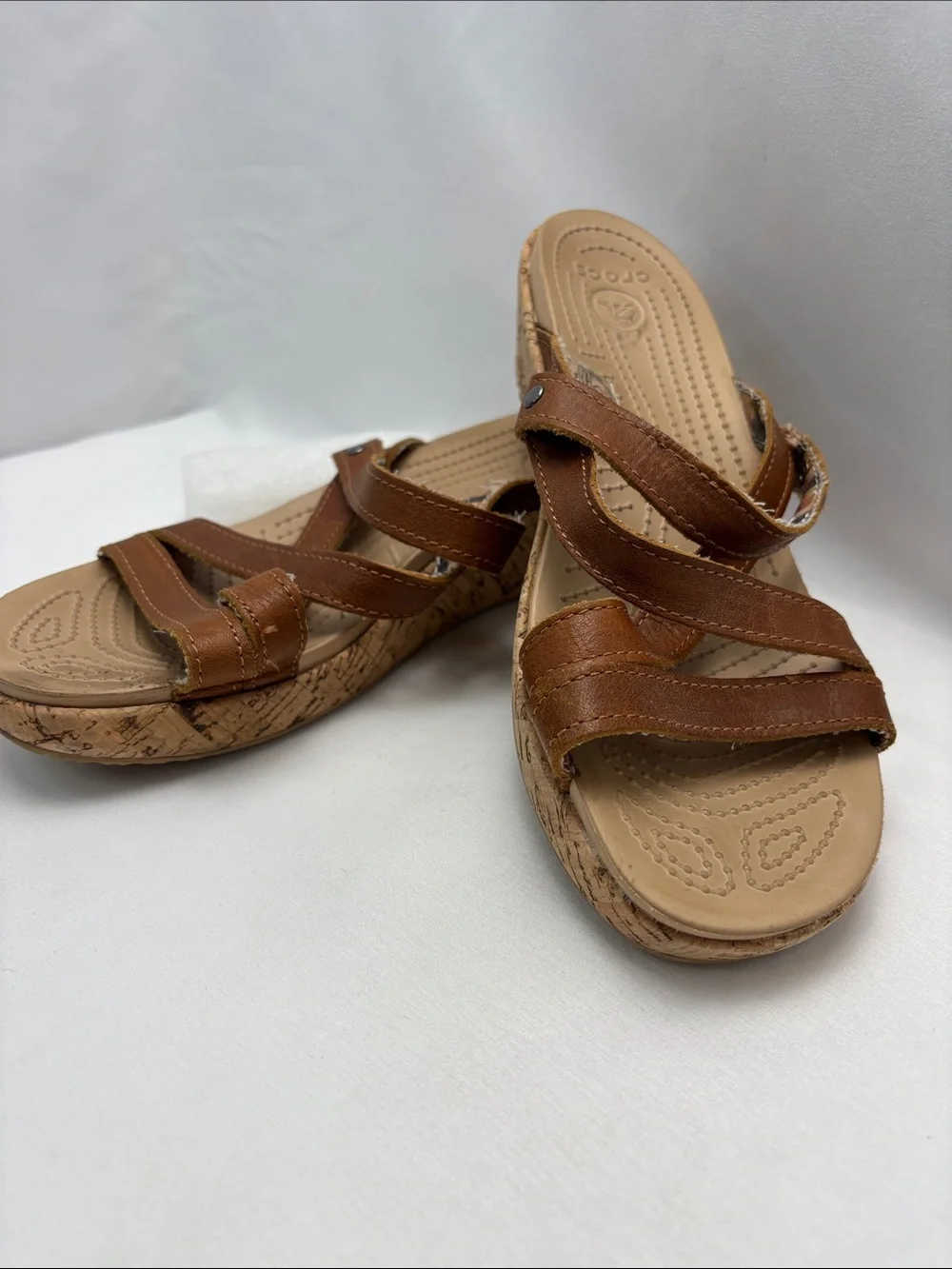 CROCS Women's 8W Brown Leather-Look Wedge Comfort Sandals #388